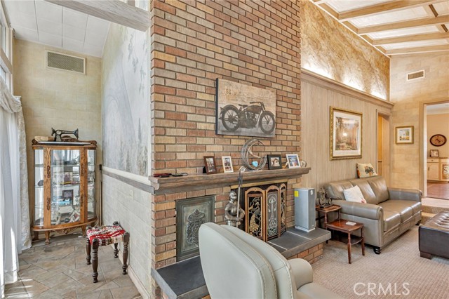 MLS #SR25142045 image #8