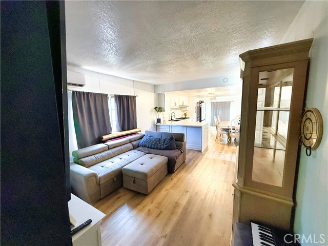 MLS #SR25142308 image #10