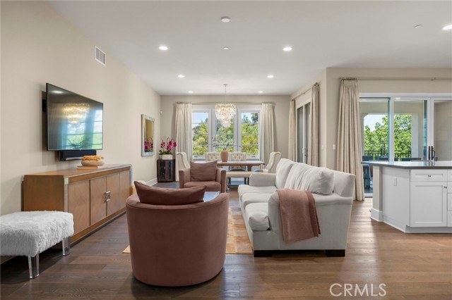 MLS #SR25142793 image #8