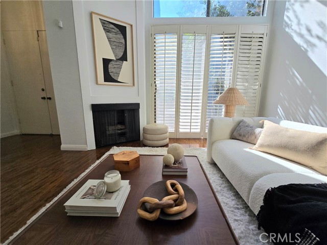 MLS #SR25143453 image #1