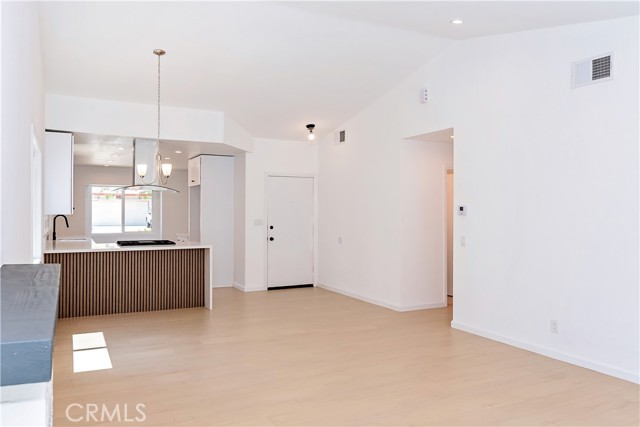 MLS #SR25144235 image #10