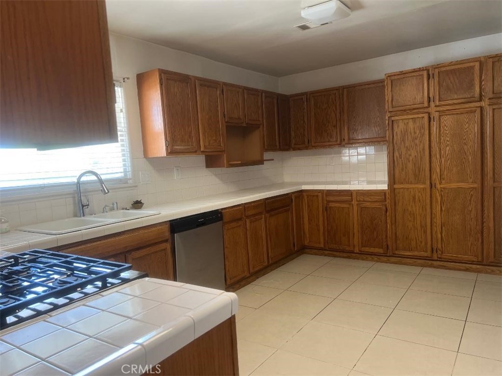 MLS #SR25146080 image #7