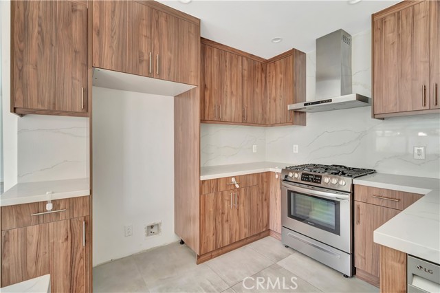 MLS #SR25147376 image #11