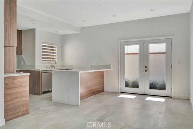 MLS #SR25147376 image #8