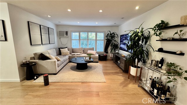 MLS #SR25147643 image #3