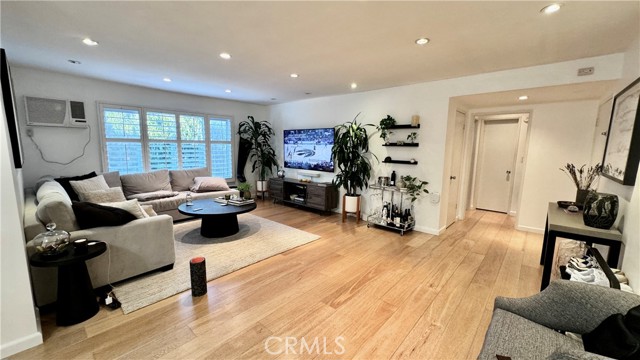 MLS #SR25147643 image #4