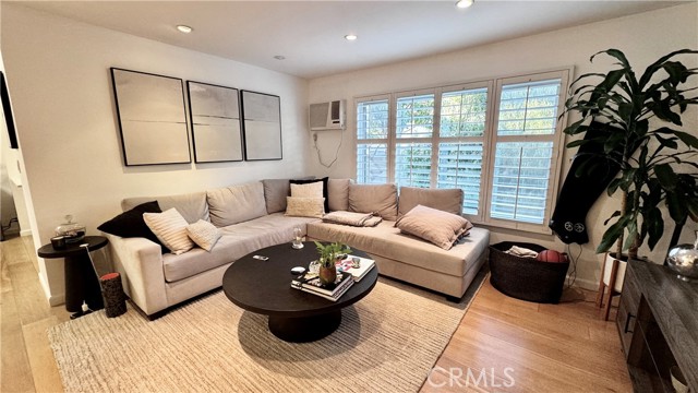 MLS #SR25147643 image #5