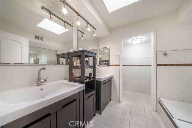 MLS #SR25151276 image #24