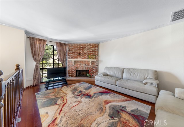 MLS #SR25151276 image #4