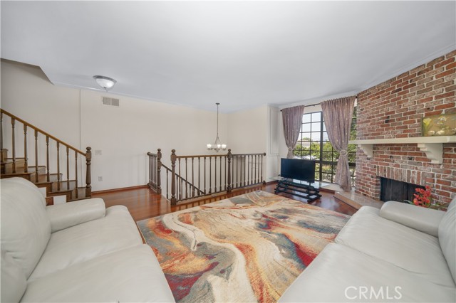 MLS #SR25151276 image #5