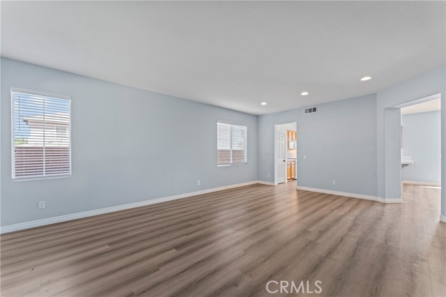 MLS #SR25152057 image #8
