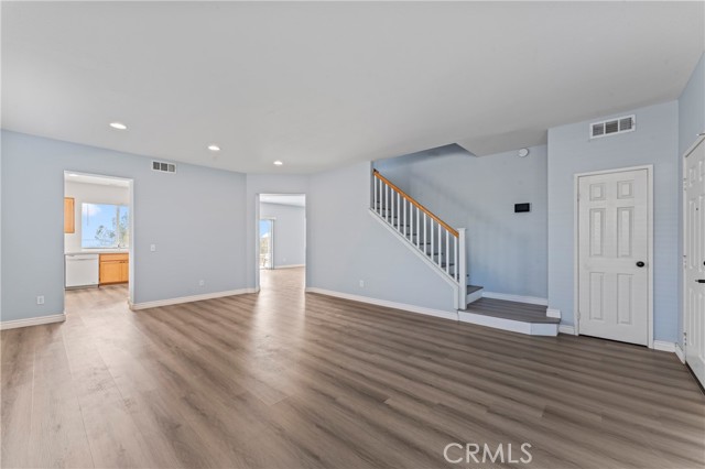 MLS #SR25152057 image #9