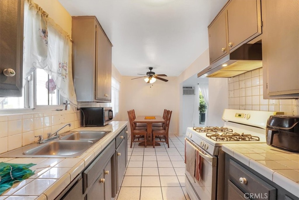 MLS #SR25152097 image #10