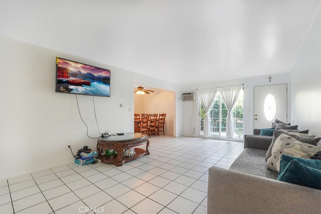 MLS #SR25152097 image #3