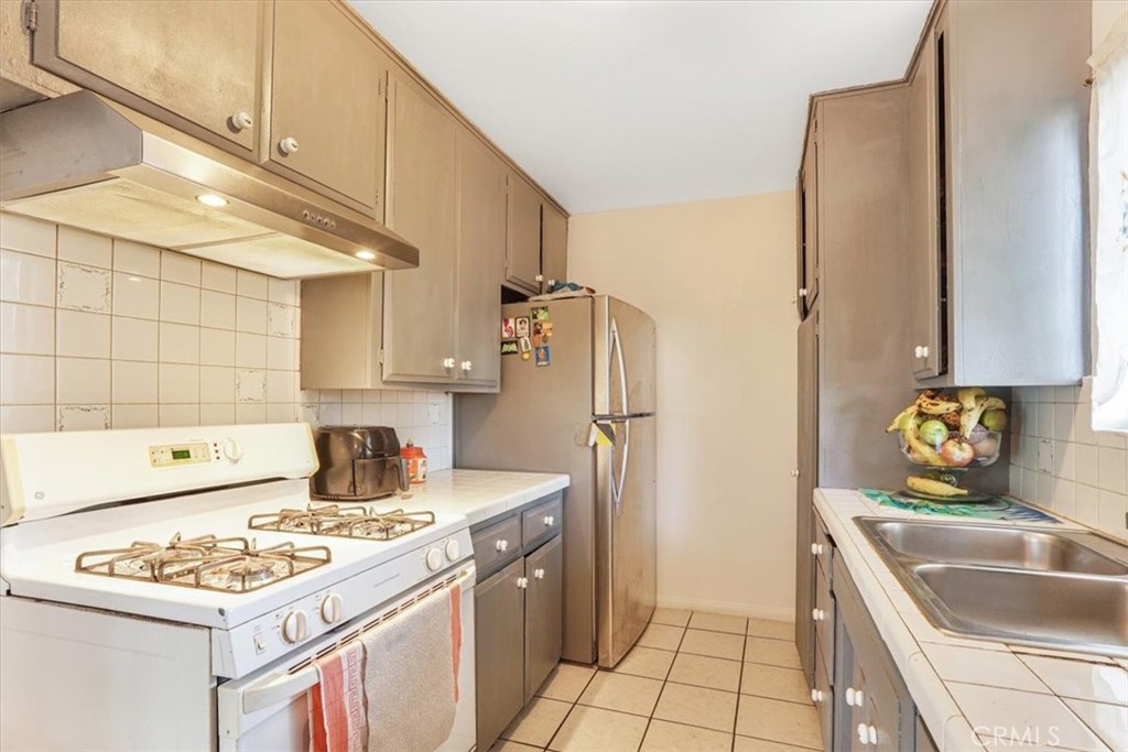 MLS #SR25152097 image #8