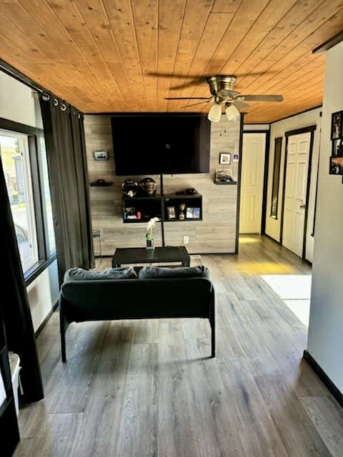 MLS #SR25152906 image #2