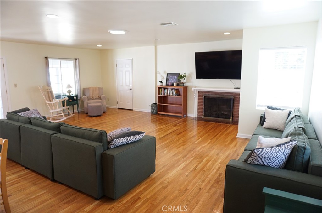 MLS #SR25152909 image #7