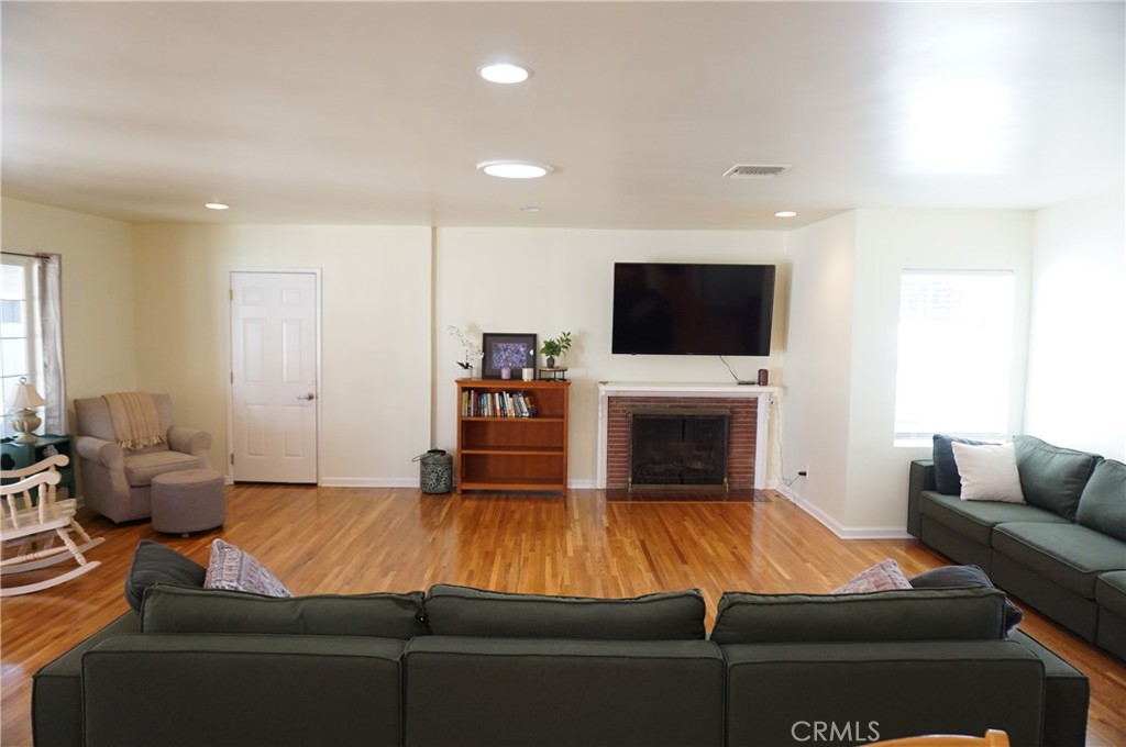 MLS #SR25152909 image #8