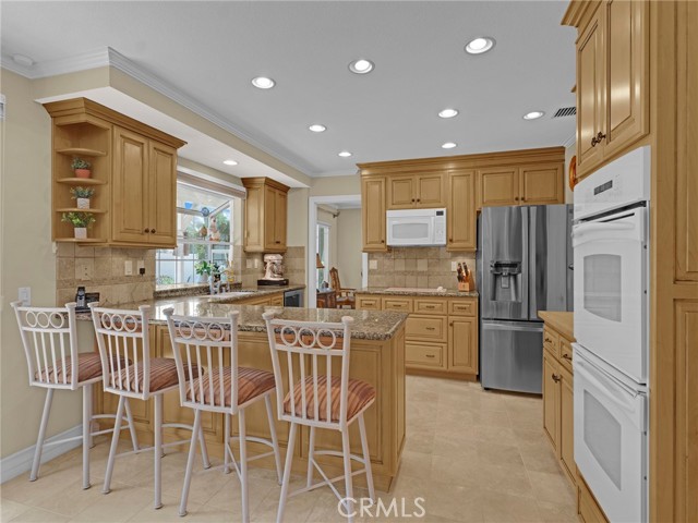 MLS #SR25154385 image #9