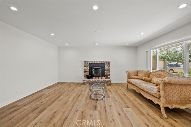 MLS #SR25155529 image #2