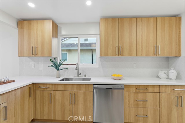 MLS #SR25155873 image #9