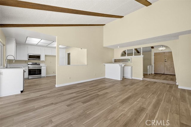 MLS #SR25156582 image #13