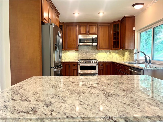 MLS #SR25158921 image #8