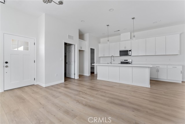 MLS #SR25159394 image #5