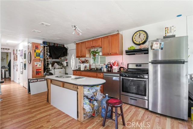 MLS #SR25160182 image #2