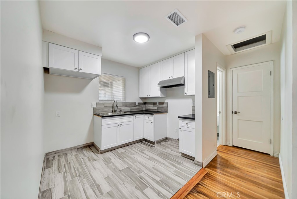 MLS #SR25160538 image #1