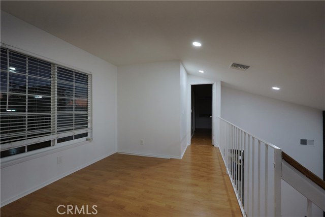 MLS #SR25160583 image #9