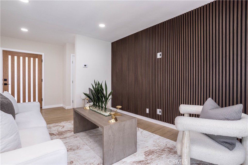 MLS #SR25160986 image #1