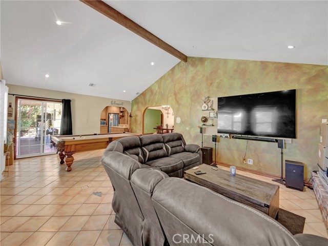 MLS #SR25161368 image #8