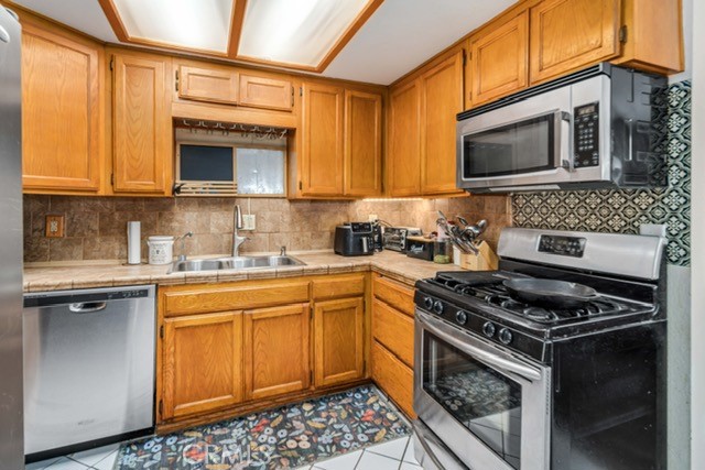 MLS #SR25161378 image #6