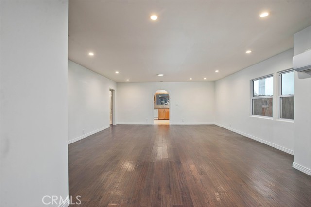 MLS #SR25161541 image #2