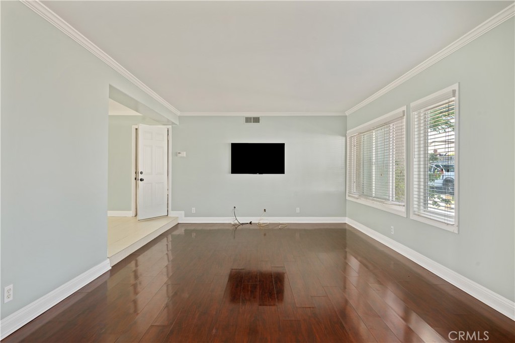 MLS #SR25161927 image #2