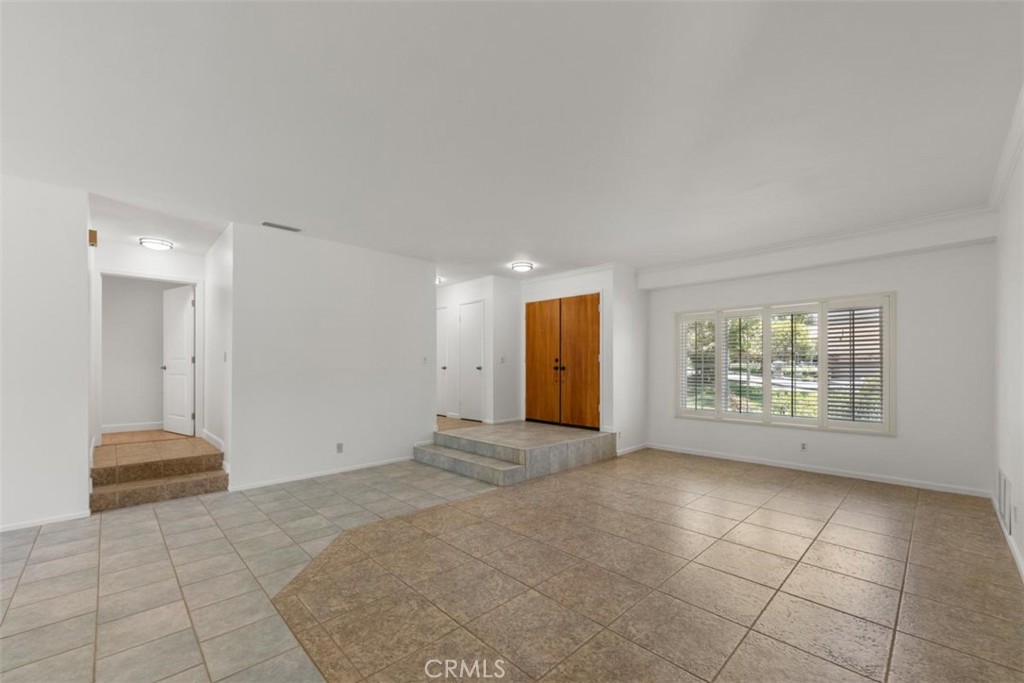 MLS #SR25162514 image #6