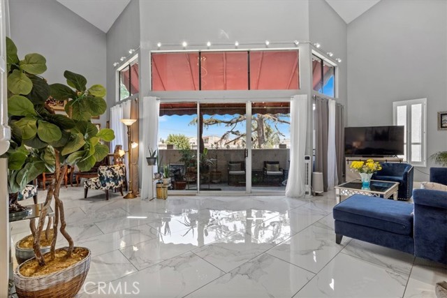 MLS #SR25162905 image #8