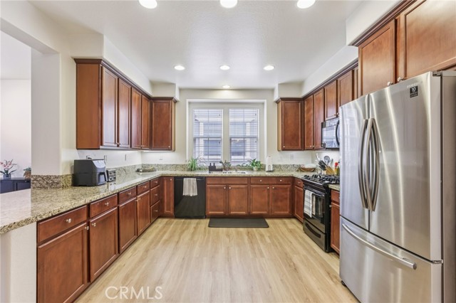 MLS #SR25163382 image #5