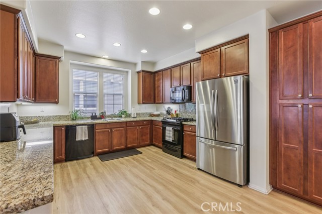 MLS #SR25163382 image #6