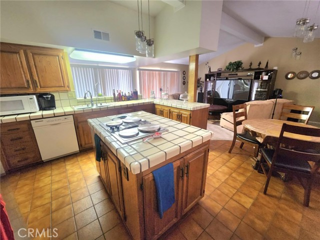 MLS #SR25164396 image #16