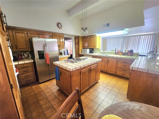 MLS #SR25164396 image #2