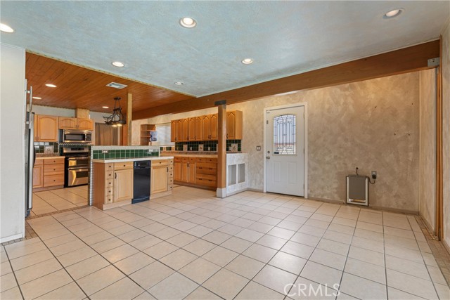 MLS #SR25164790 image #9