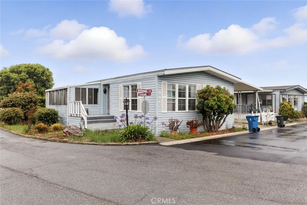 MLS #SR25164957 image #0