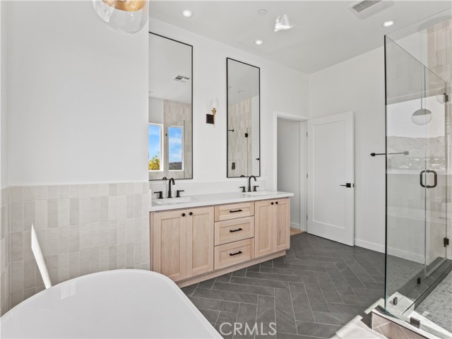 MLS #SR25165395 image #21