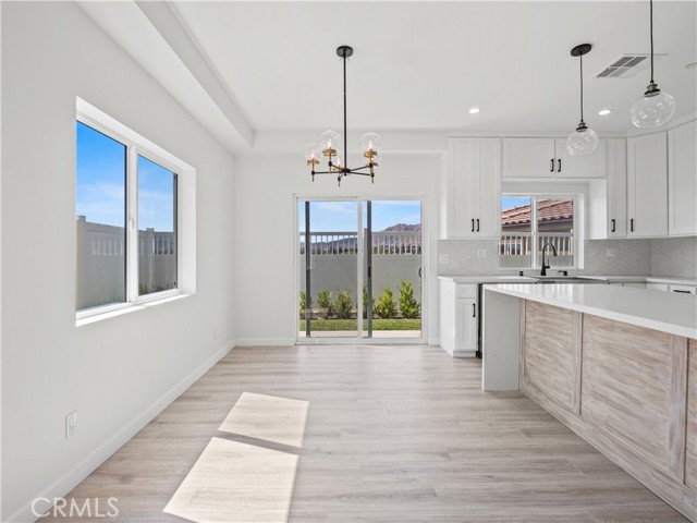 MLS #SR25165395 image #3