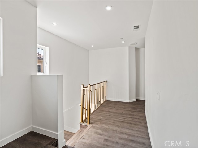 MLS #SR25165416 image #3