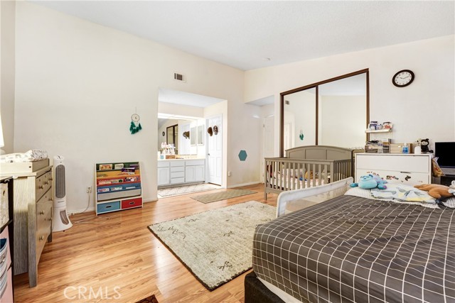 MLS #SR25165975 image #9