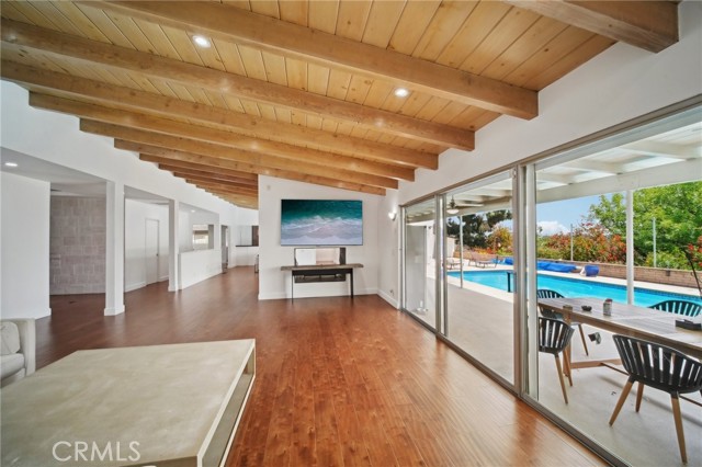 MLS #SR25166100 image #10