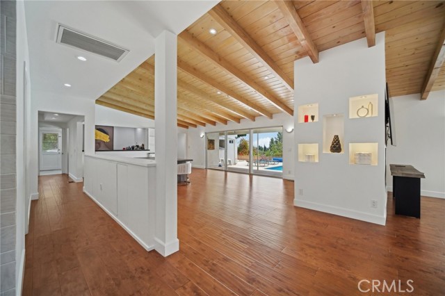 MLS #SR25166100 image #6